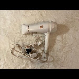 T3 featherweight 2 hair dryer